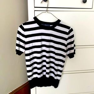 Striped short sleeve sweater shirt